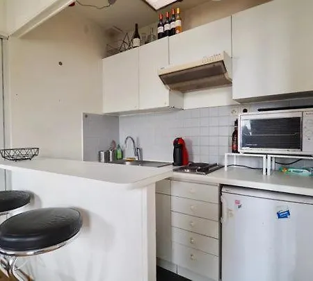 Lauren Apartment